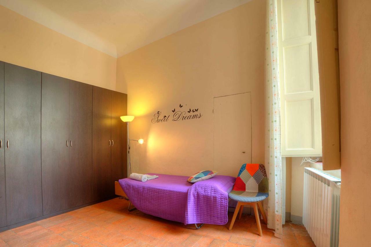 Stilmoderno Nice Apartment In Siena'S Historic Center, Just Steps From Piazza Del Campo Eksteriør bilde